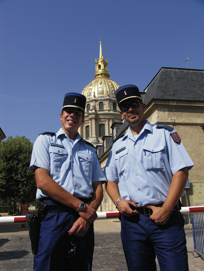 Gendarmes en Los Invalidos, París.